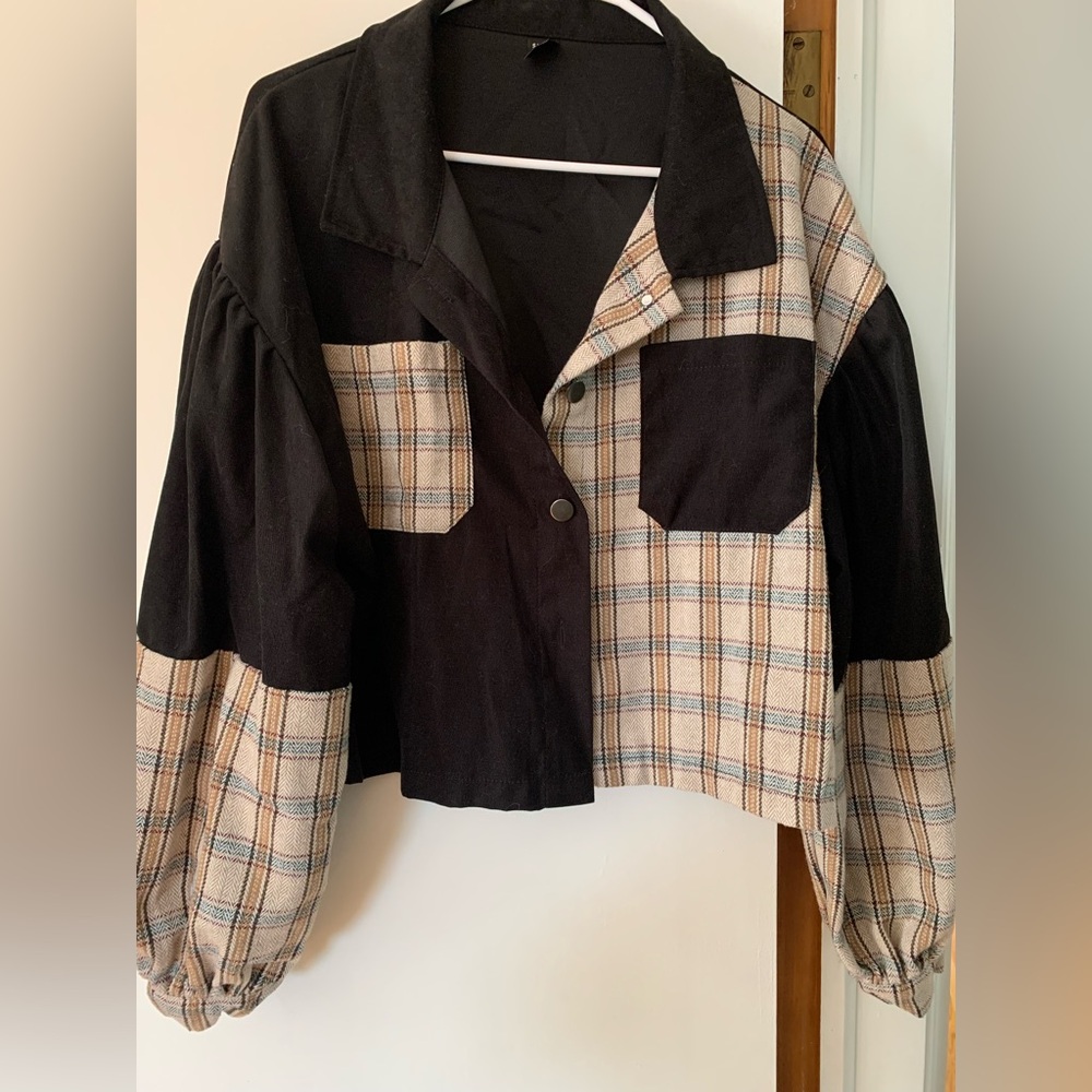 Women’s SHEIN color blocked flannel jacket.